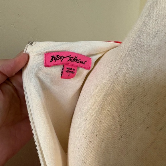 Betsey Johnson Bambi Floral V-Neck garden party Dress with Bell Sleeves 2 - Picture 3 of 6